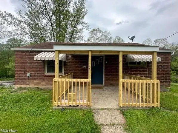 829 Washington St, Bergholz, OH 43908