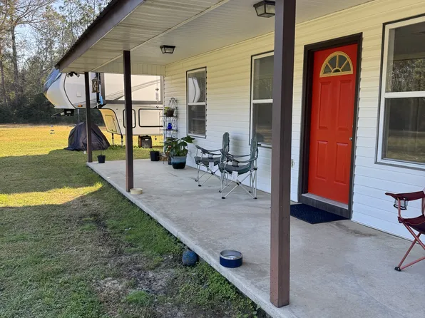 2295 Chippendale Rd, Cantonment, FL 32533