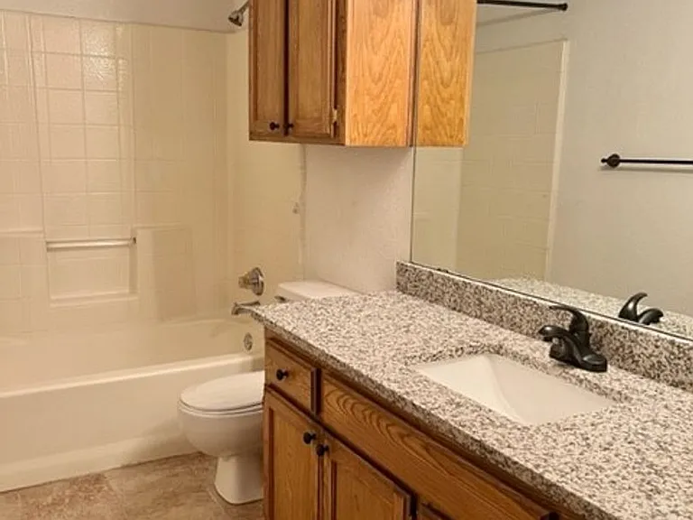 2109 Parkview Dr — Photo 15