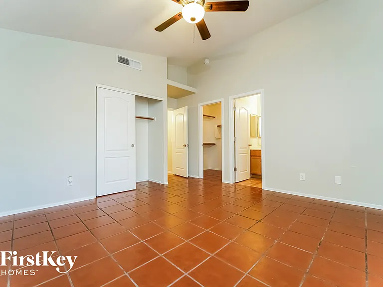 2530 W Cezanne Cir — Photo 8