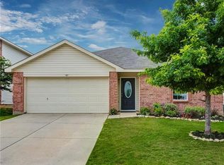 917 Rio Bravo Dr, Haslet, TX 76052