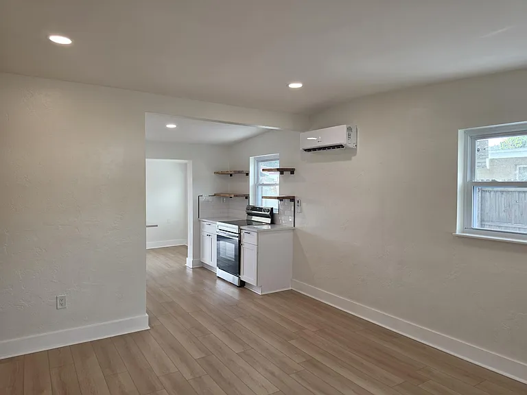9482 Crestview St — Photo 4