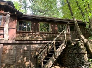 815 Cottage Grove Rd, Lake Arrowhead, CA 92352