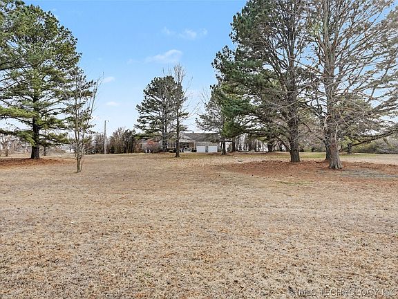 2nd image of 7635 Old Taft Rd