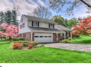 1622 Farr Rd, Wyomissing, PA 19610