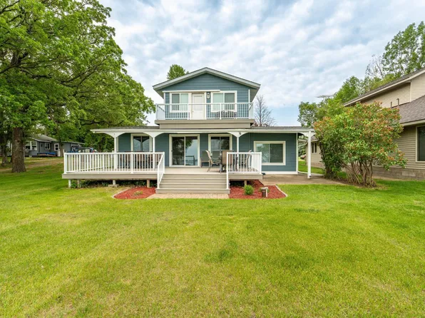 27326 Cloverleaf Ln, Battle Lake, MN 56515