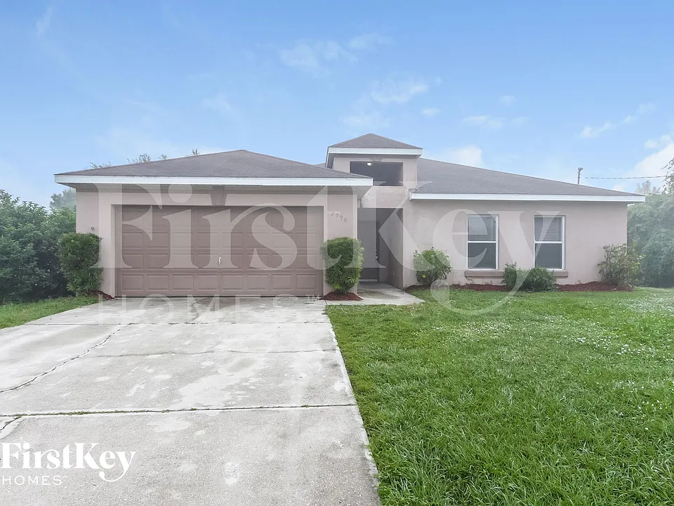 2598 N Biscayne Dr