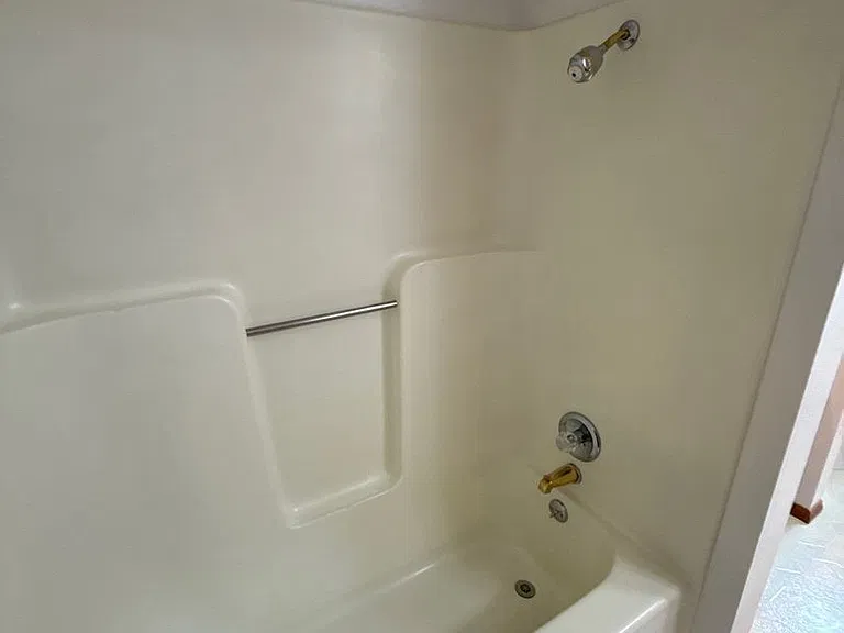 460 SE Conifer Pl — Photo 24