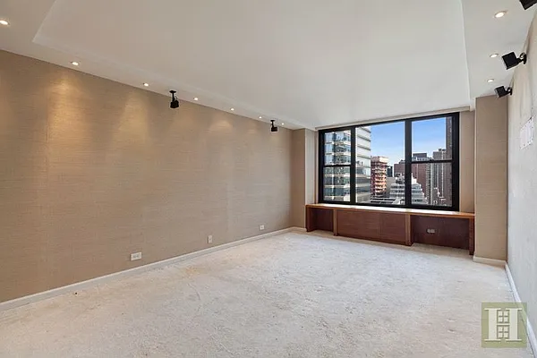 Sold by Halstead Real Estate | media 8