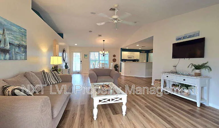 3105 Van Buren Pkwy — Photo 5