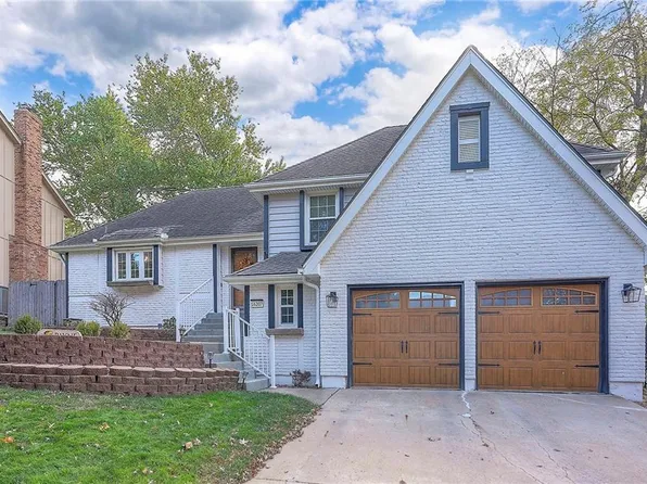 16207 W 136th St, Olathe, KS 66062