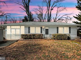 227 7th St, Colonial Beach, VA 22443