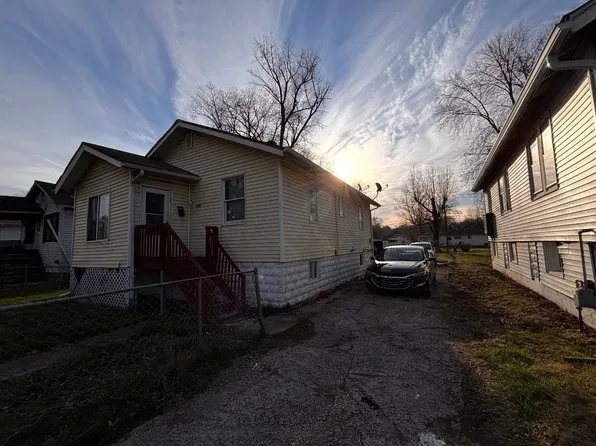 724 N 82nd St, East Saint Louis, IL 62203