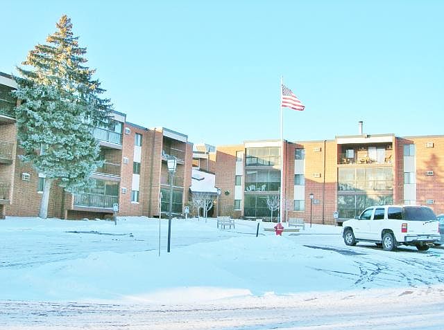 1st image of 1800 Riverwood Dr APT 225