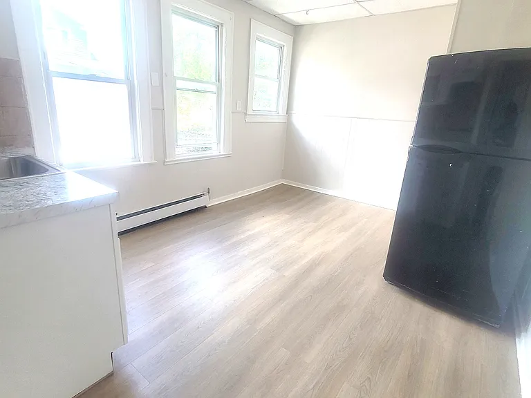 195 Lehigh Ave #2 — Photo 2