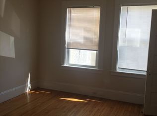 172 Laurel St APT 1, Manchester, NH 03103
