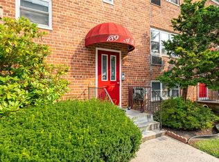 189 Drake Ave APT 2A, New Rochelle, NY 10805