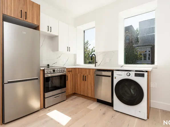 485 Tompkins Avenue image 1 of 14