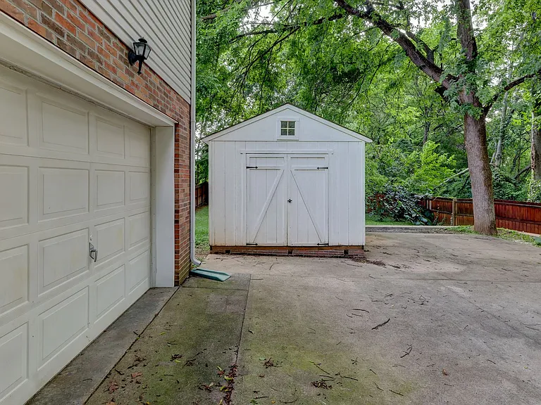 3253 N Senseney Cir — Photo 19