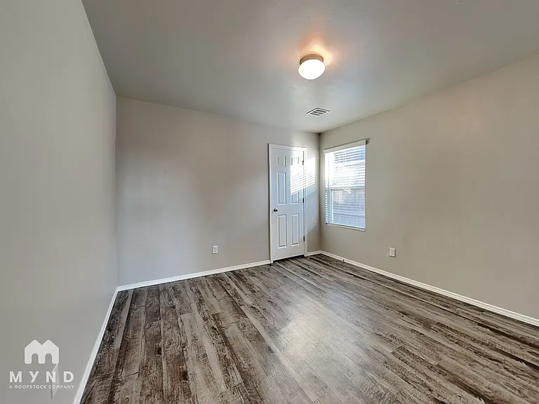 1118 Flint Way — Photo 10