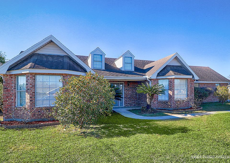1st image of 5742 Barrett Ln
