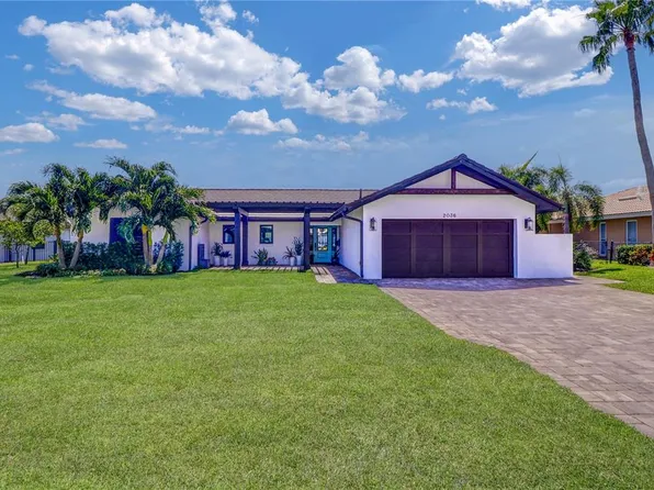 2036 Hawaii Ave NE, Saint Petersburg, FL 33703