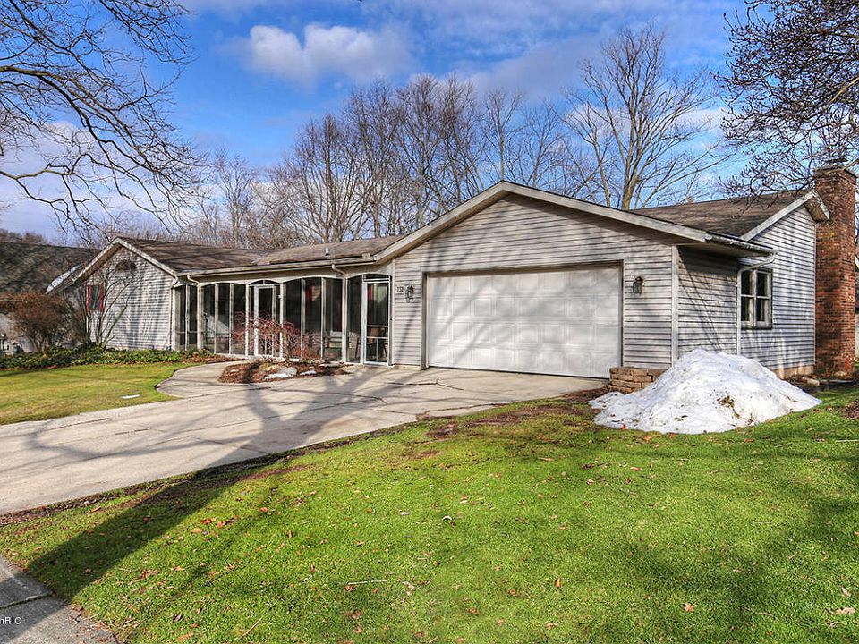 1st image of 131 Sorrento Dr