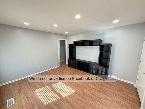 2nd image of 4122 Village Dr