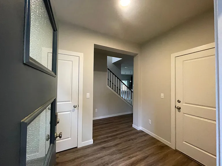 3206 104th Ave NE — Photo 3