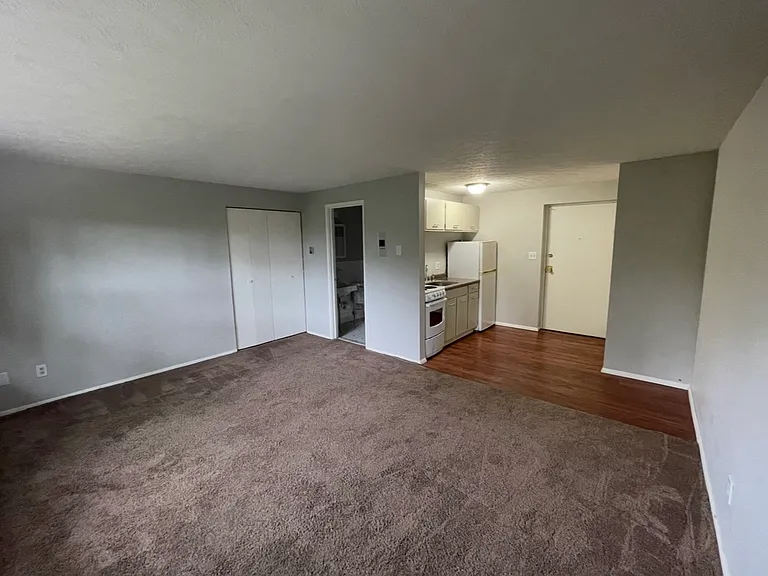 115 S Rocky River Dr #306 — Photo 6