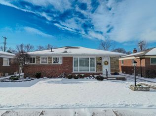 24515 Ridgecroft Ave, Eastpointe, MI 48021