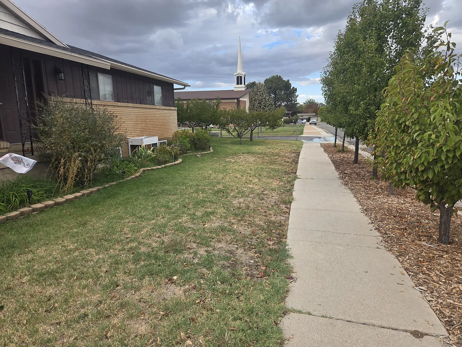 5173 S 2400 W — Photo 2