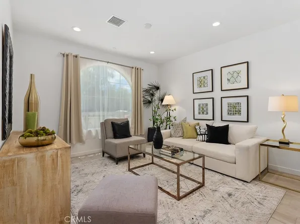 85 Savannah, Lake Forest, CA 92630