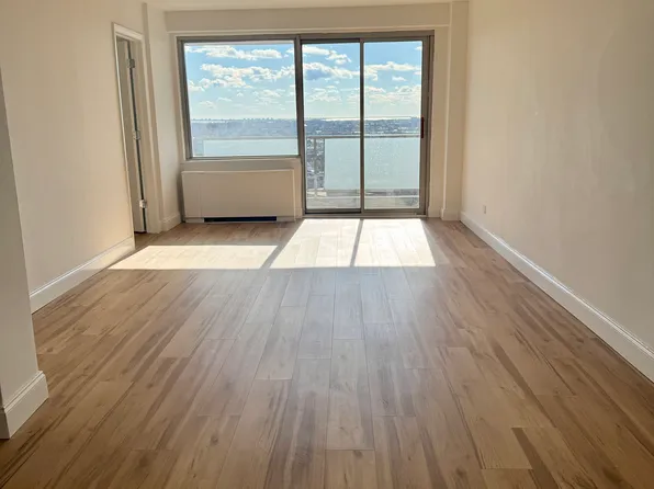 85-15 Main Street image 2 of 16