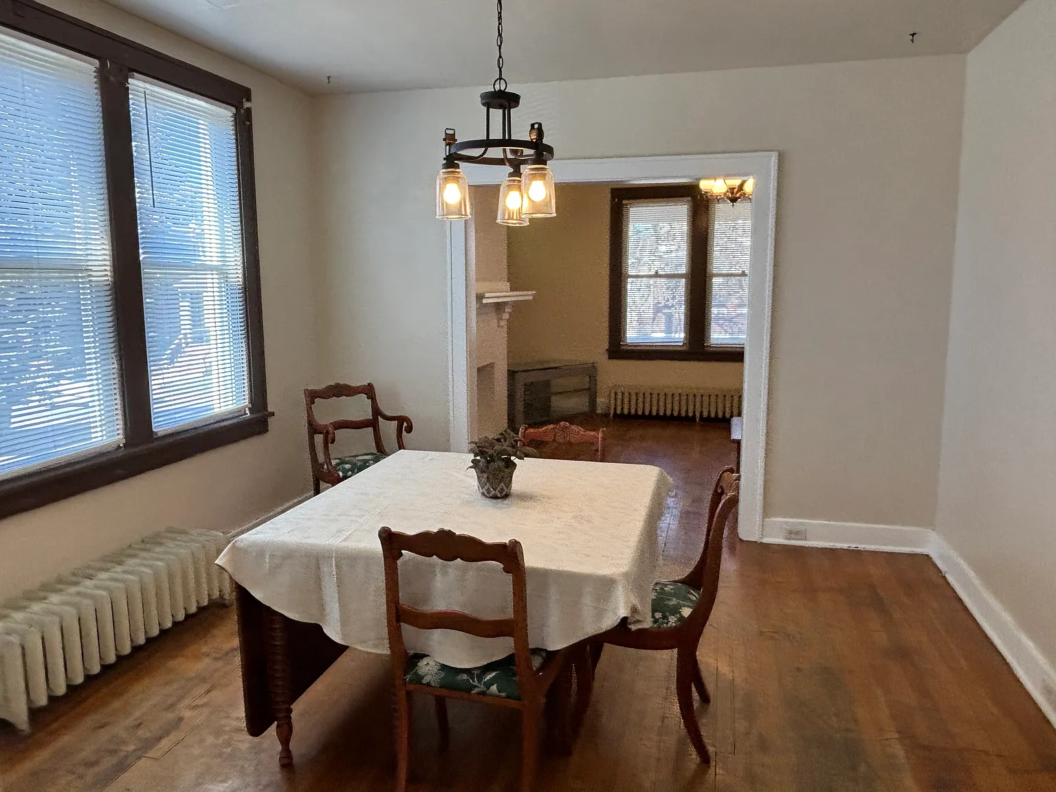 2 bed, $1,050 — Photo 4
