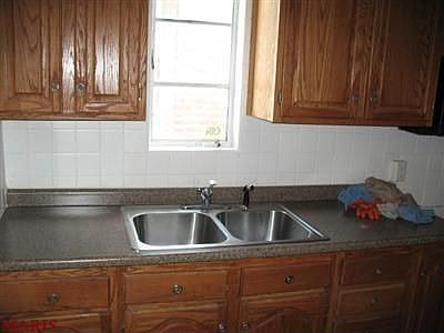 4th image of 4959 Thekla Ave