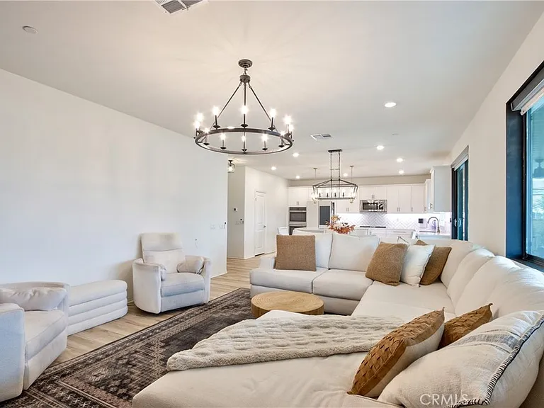 33063 Table Rock Dr — Photo 8