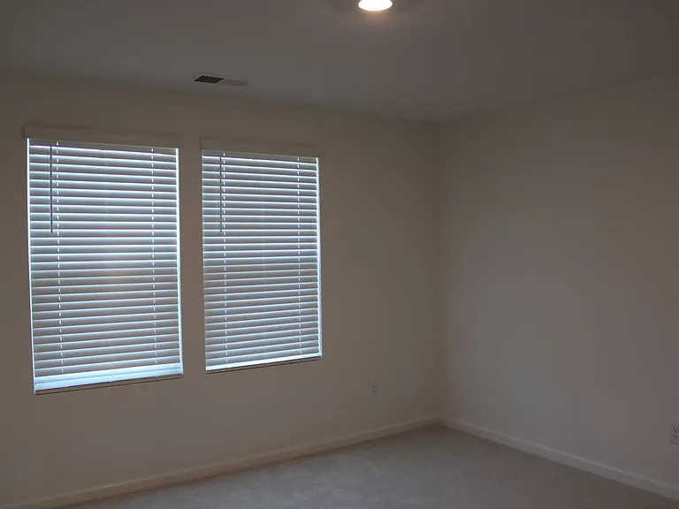 3601 Elm Grove Ln — Photo 35