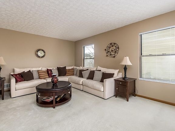 3rd image of 5747 Dalymount Dr