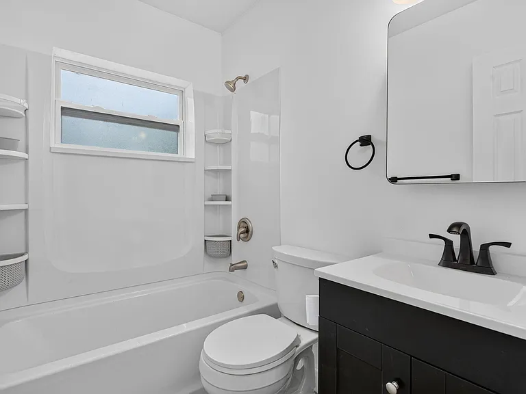 540 NE 61st Ct — Photo 19