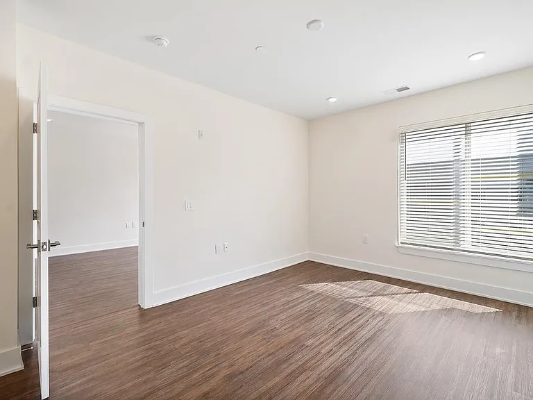 1148 N 2nd St #3H — Photo 13