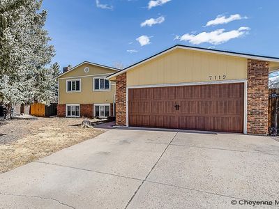 7119 Cordova Dr, Cheyenne, WY, 82009