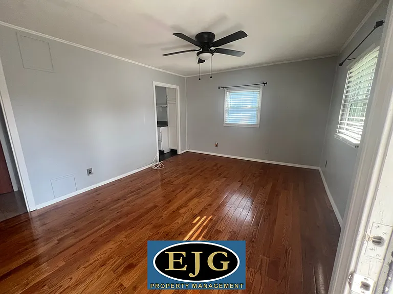 29 Elmwood Rd — Photo 12