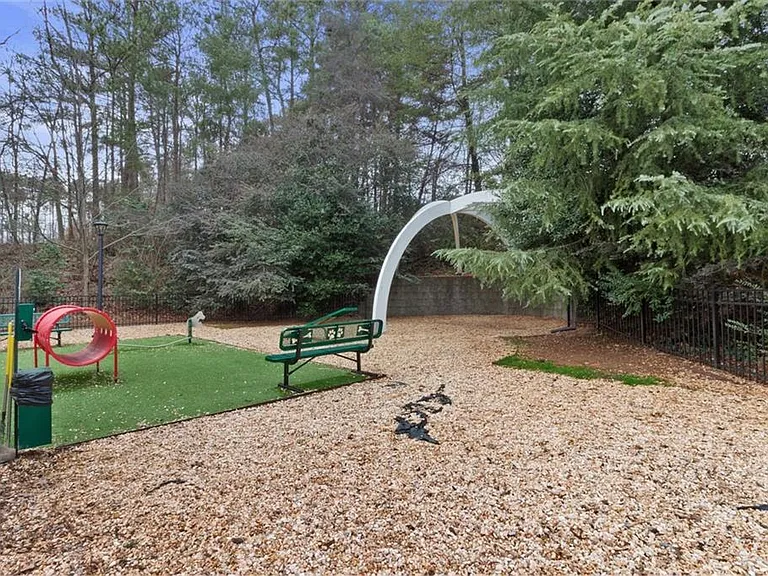 799 Hammond Dr #306 — Photo 38