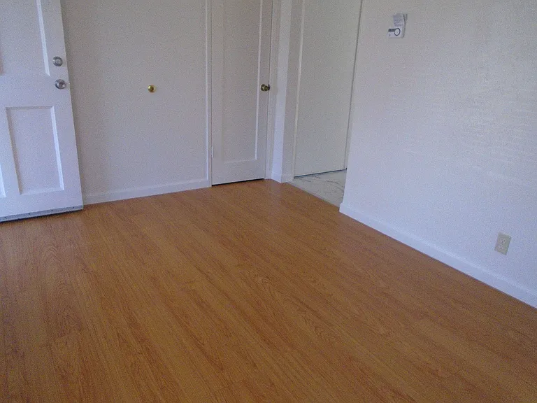 0x1 Living Area 0x1 Living Area