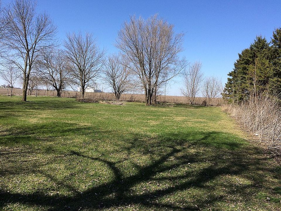 560 North St, Weldon, IL 61882 Zillow