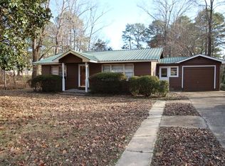 158 Hawkins Ln, Huntingdon, TN 38344