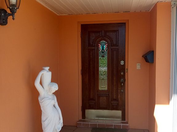 3rd image of 1381 SE San Sovina Ter