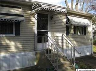 3 Roberts Rd, Toms River, NJ 08755