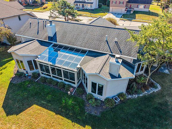 4th image of 3718 Westwood Ln